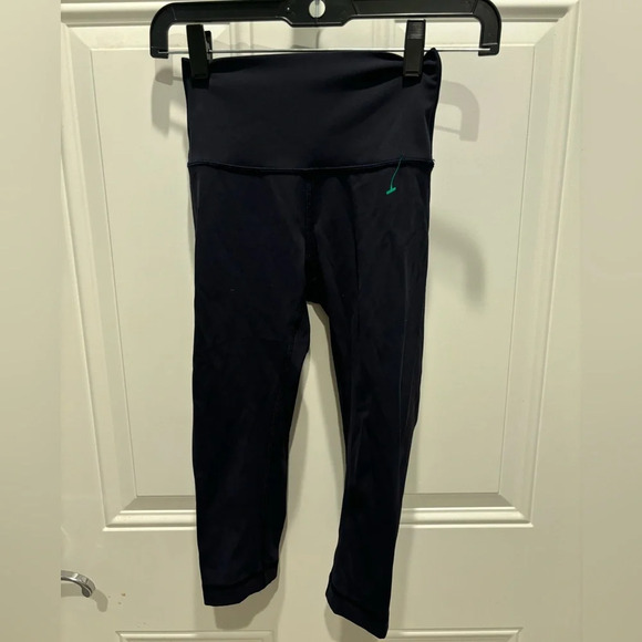 Lululemon Wunder Under Hi-Rise 1/2 Tight Full on Luxtreme 17" - Picture 2 of 4